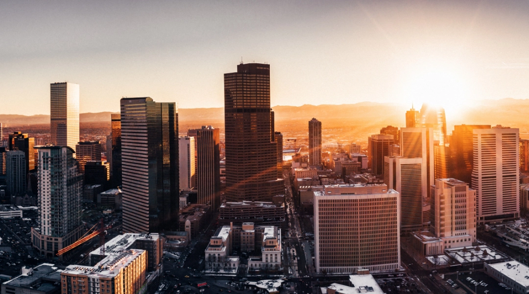 City skyline of Denver, CO.